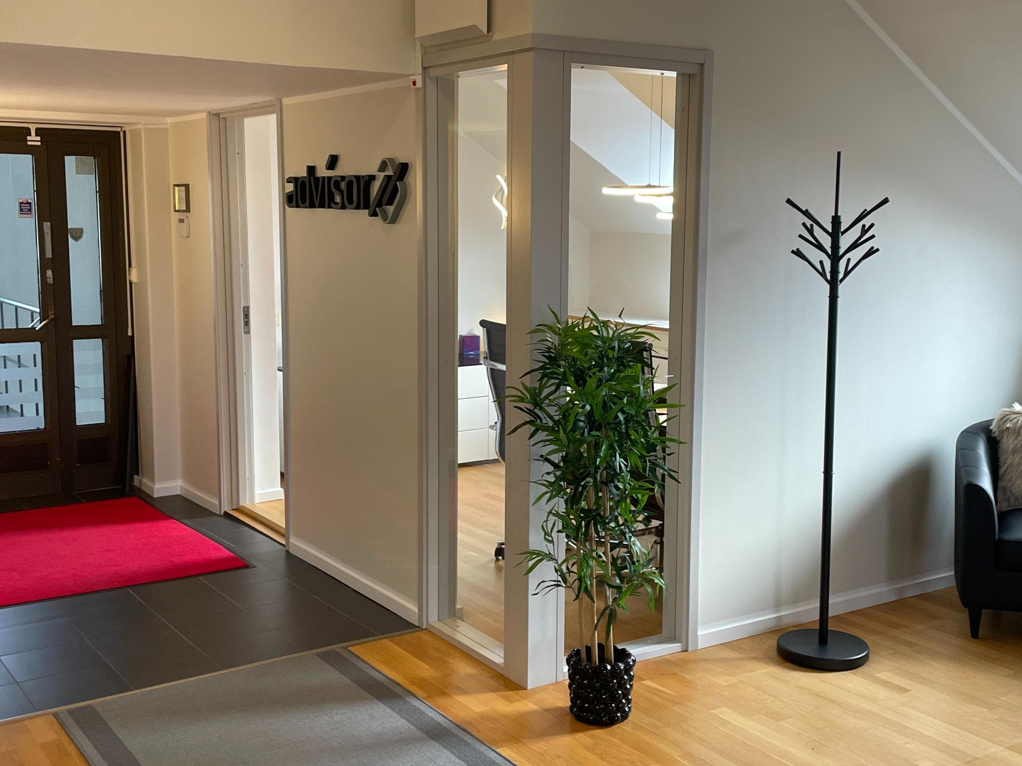 Efter fasadrenovering – åtgärdat sockelparti