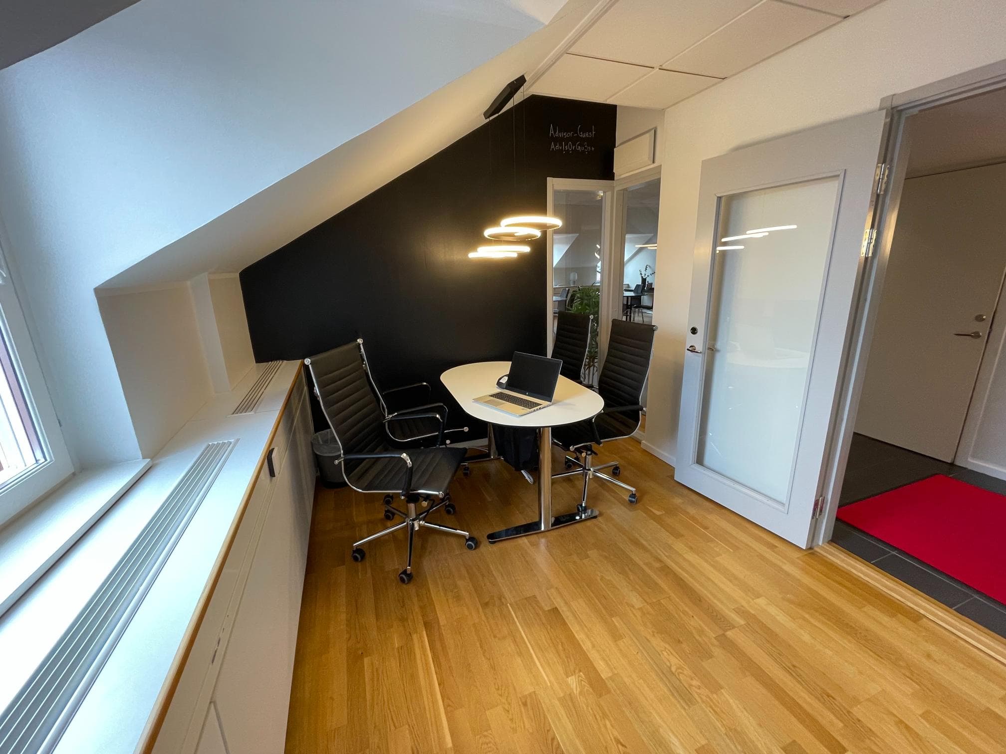 Efter snickeriarbete – välbyggd trappkonstruktion i trä