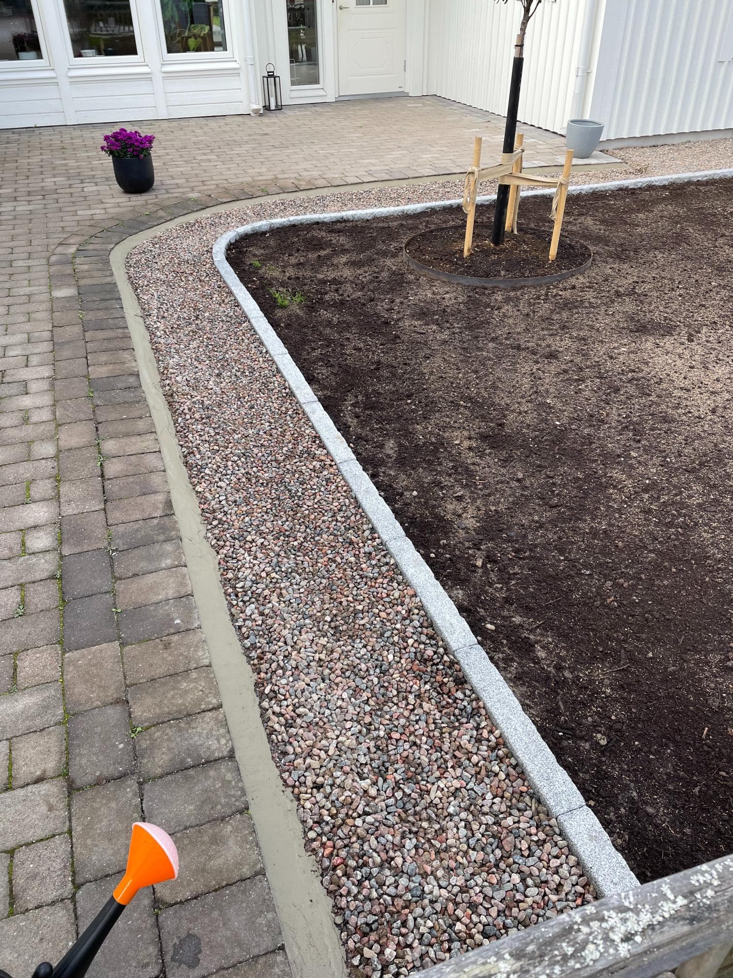 Efter inomhusrenovering – nylagt golv med jämn yta