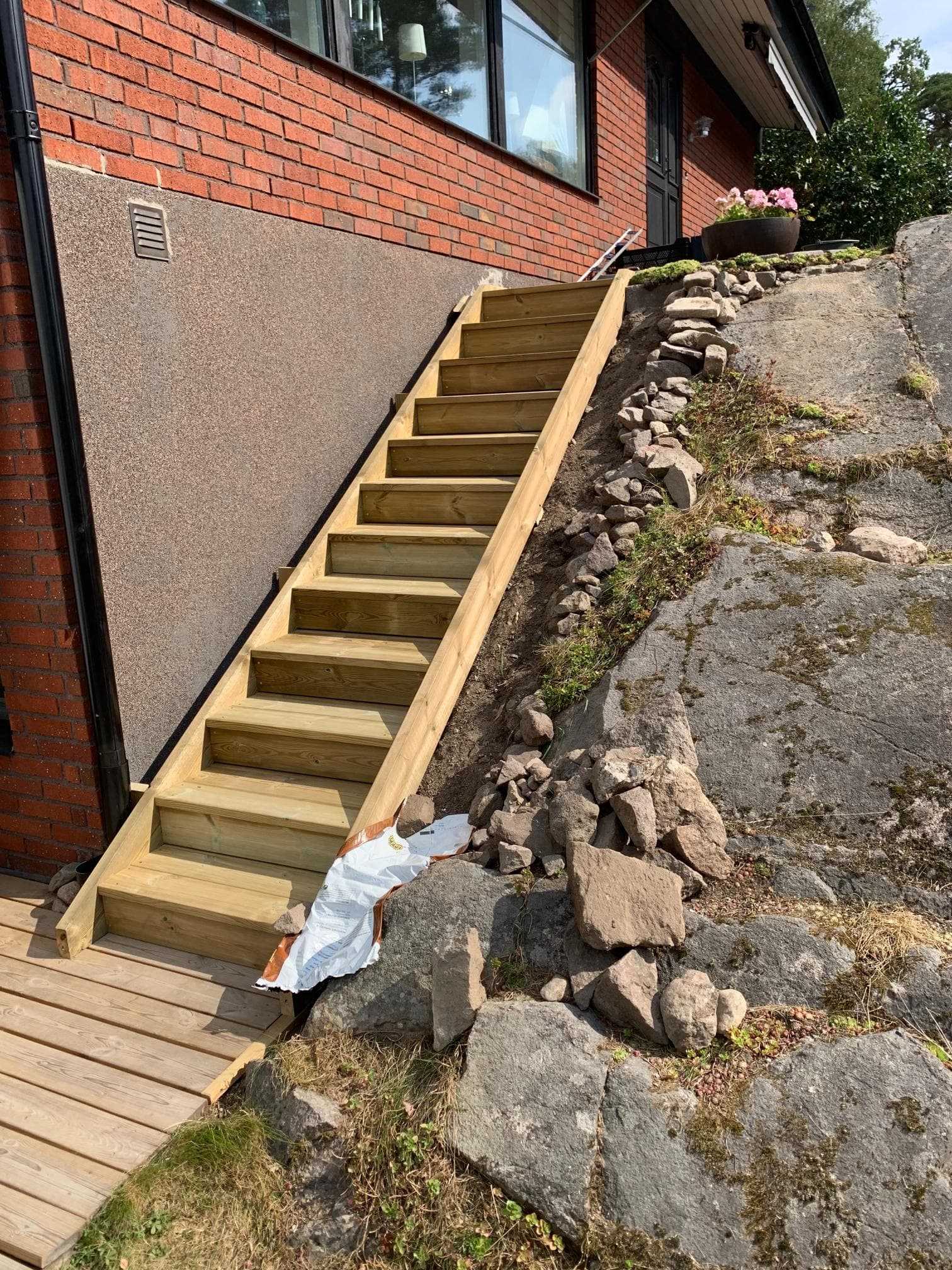 Efter helrenovering – baksida av huset renoverad