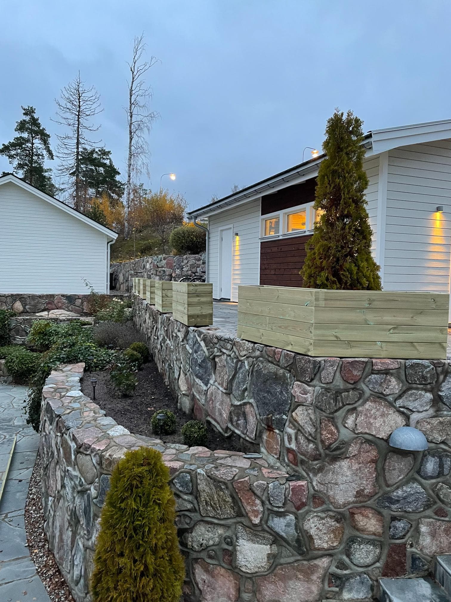 Efter helrenovering – nymålat och renoverat hus