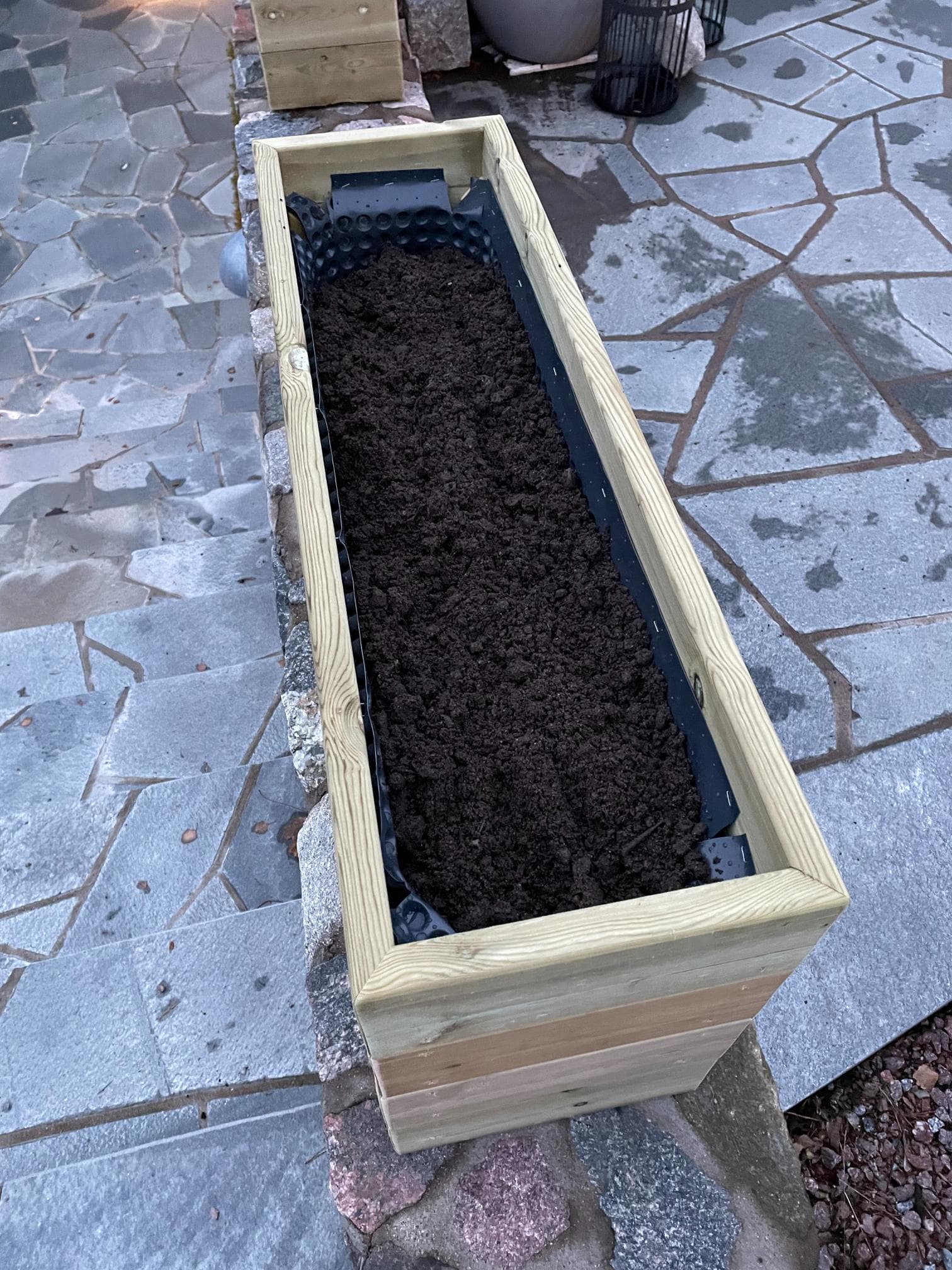 Efter helrenovering – fasad och entré i toppskick