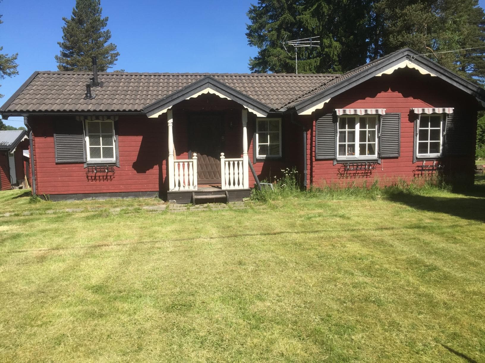 Före fasadrenovering – ursprungligt skick av fasaden