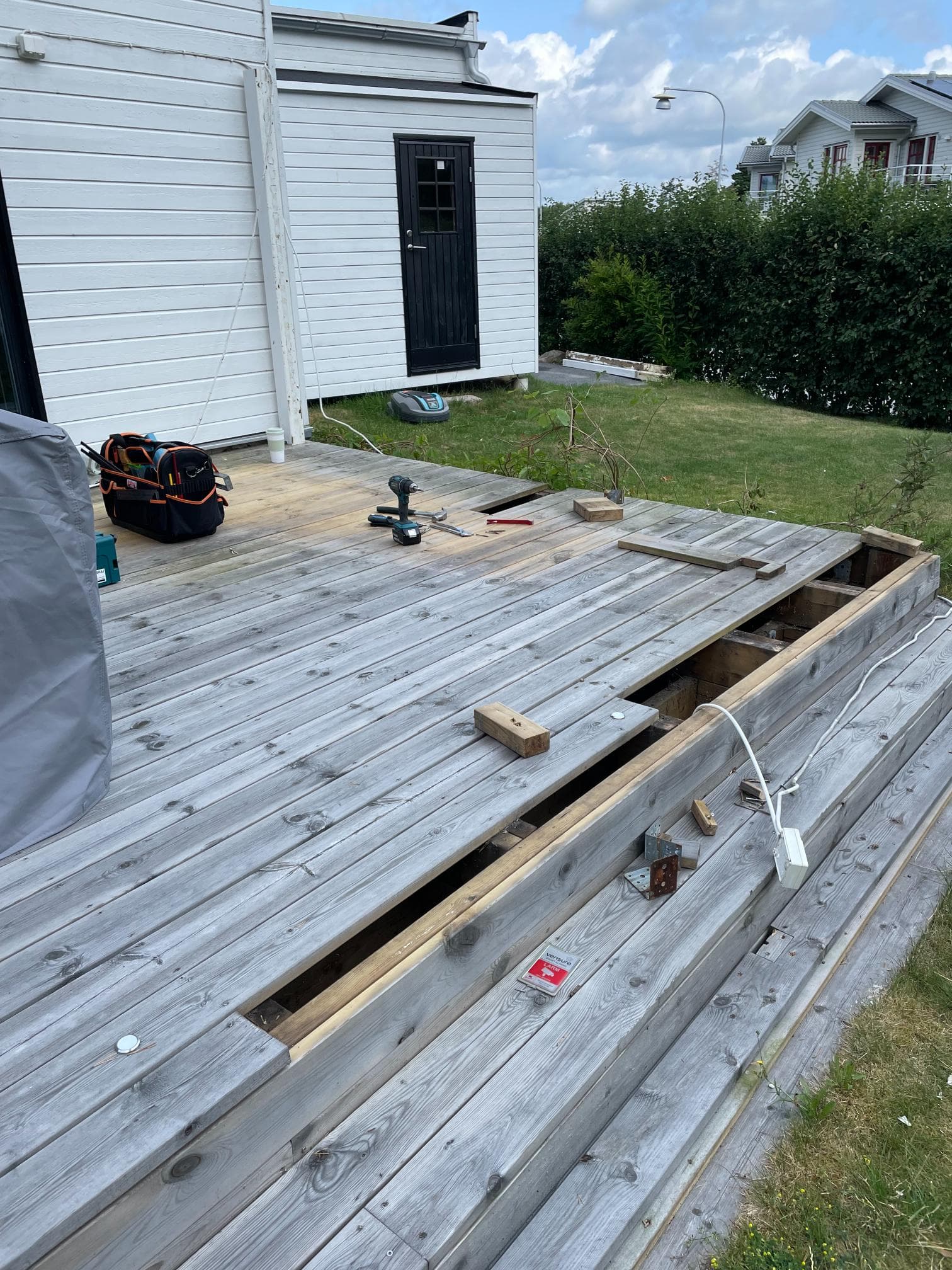 Före helrenovering – golv och väggar att åtgärda inomhus